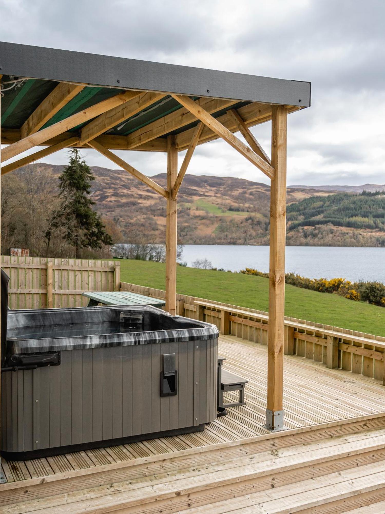 Loch Ness Cottage Форт-Огастус Екстер'єр фото